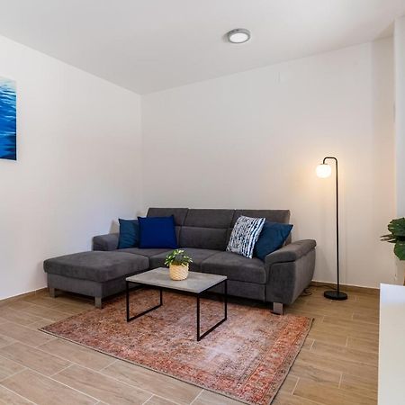 Apartment Blue Monstera Cres Kültér fotó