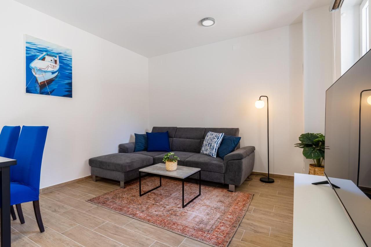 Apartment Blue Monstera Cres Kültér fotó